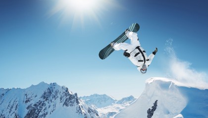 开云电子-格林伍德的高效防守反击，成为袋鼠队快速反攻的关键，格林伍德什么水平