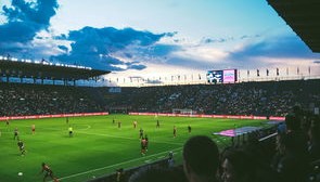 开云体育下载app-女子篮球冠军之路纪录片首映，激发社会讨论，女子篮球世界冠军